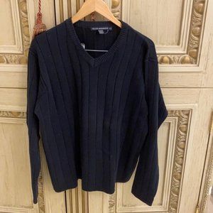 Vintage Looking V-neck sweatshirt